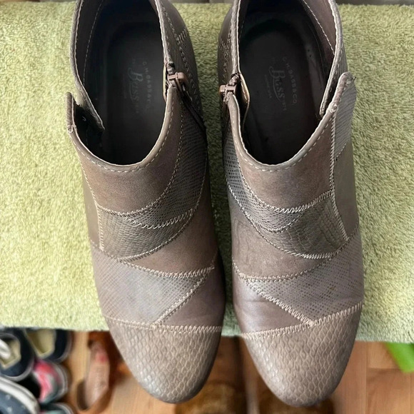 Bass Shoe "Nina" Womens Heeled Ankle Booties Sz 8.5 - Picture 9 of 10